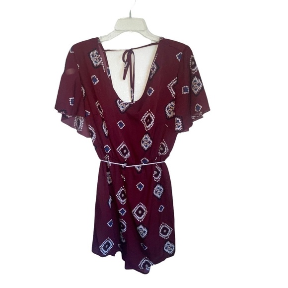 No Brand, Floral Shorts Romper, like new. Size XL - Picture 3 of 4